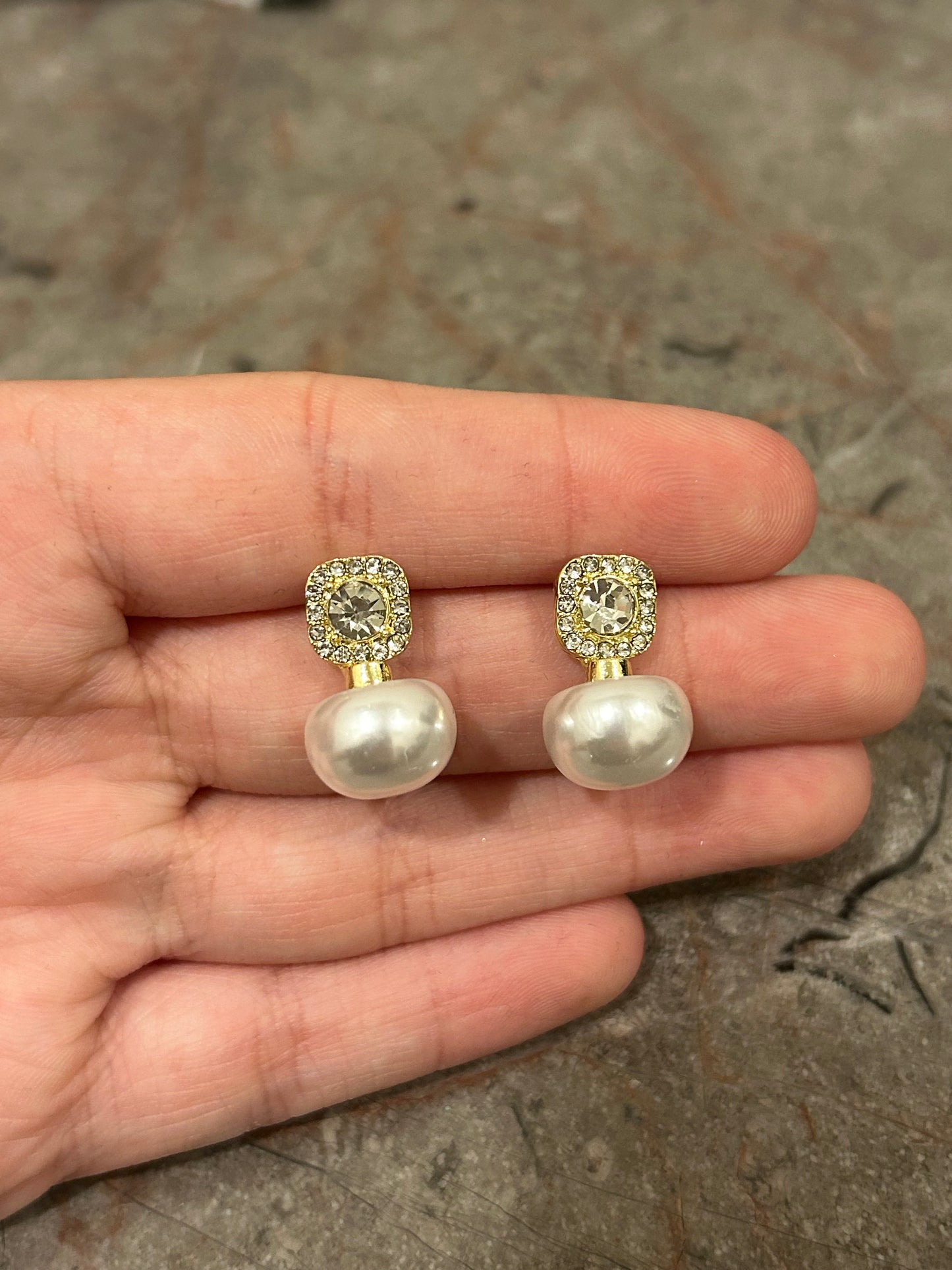 Aretes Piedra Cuadrada y Perla
