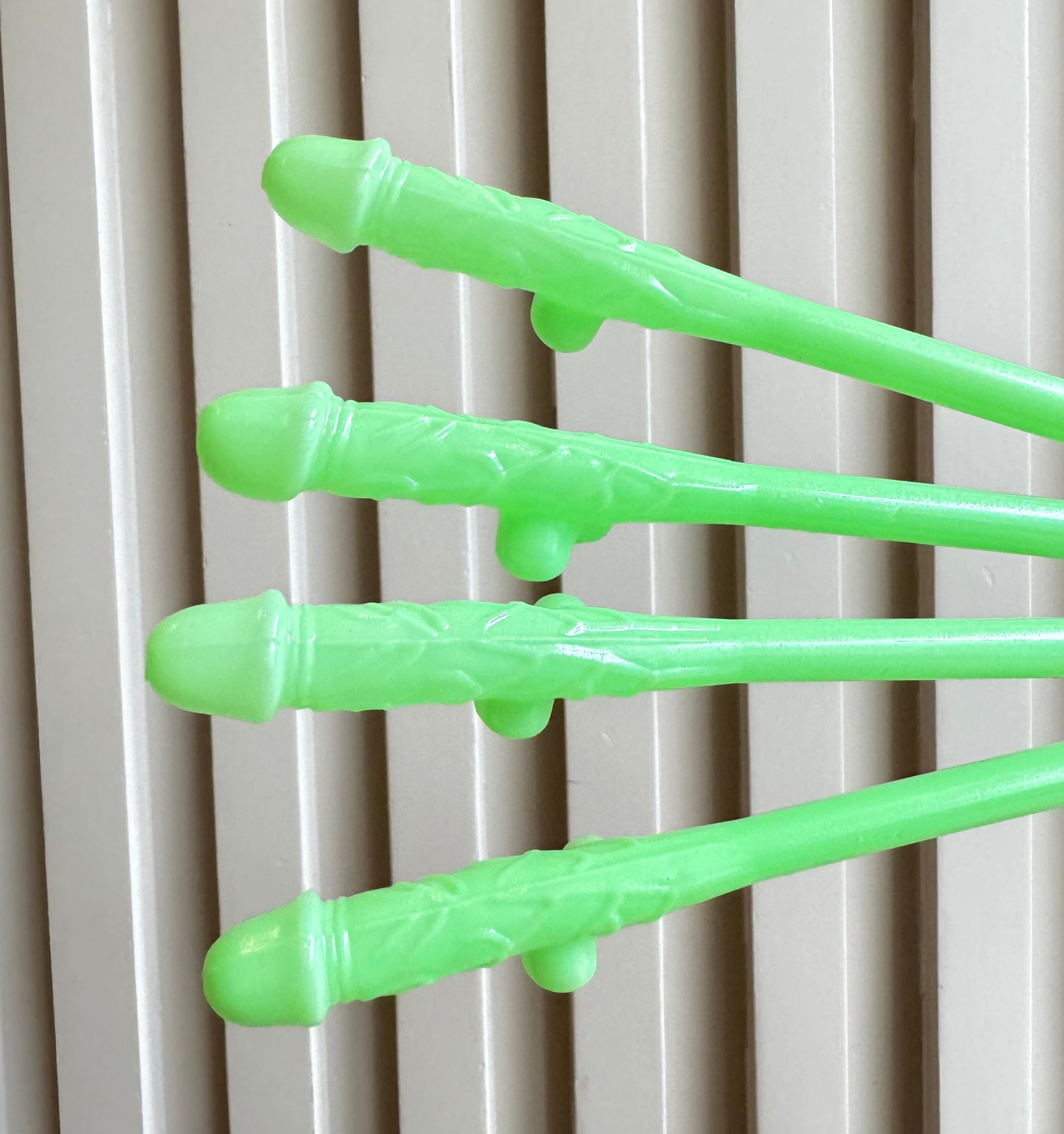 Popote en forma de p*ne