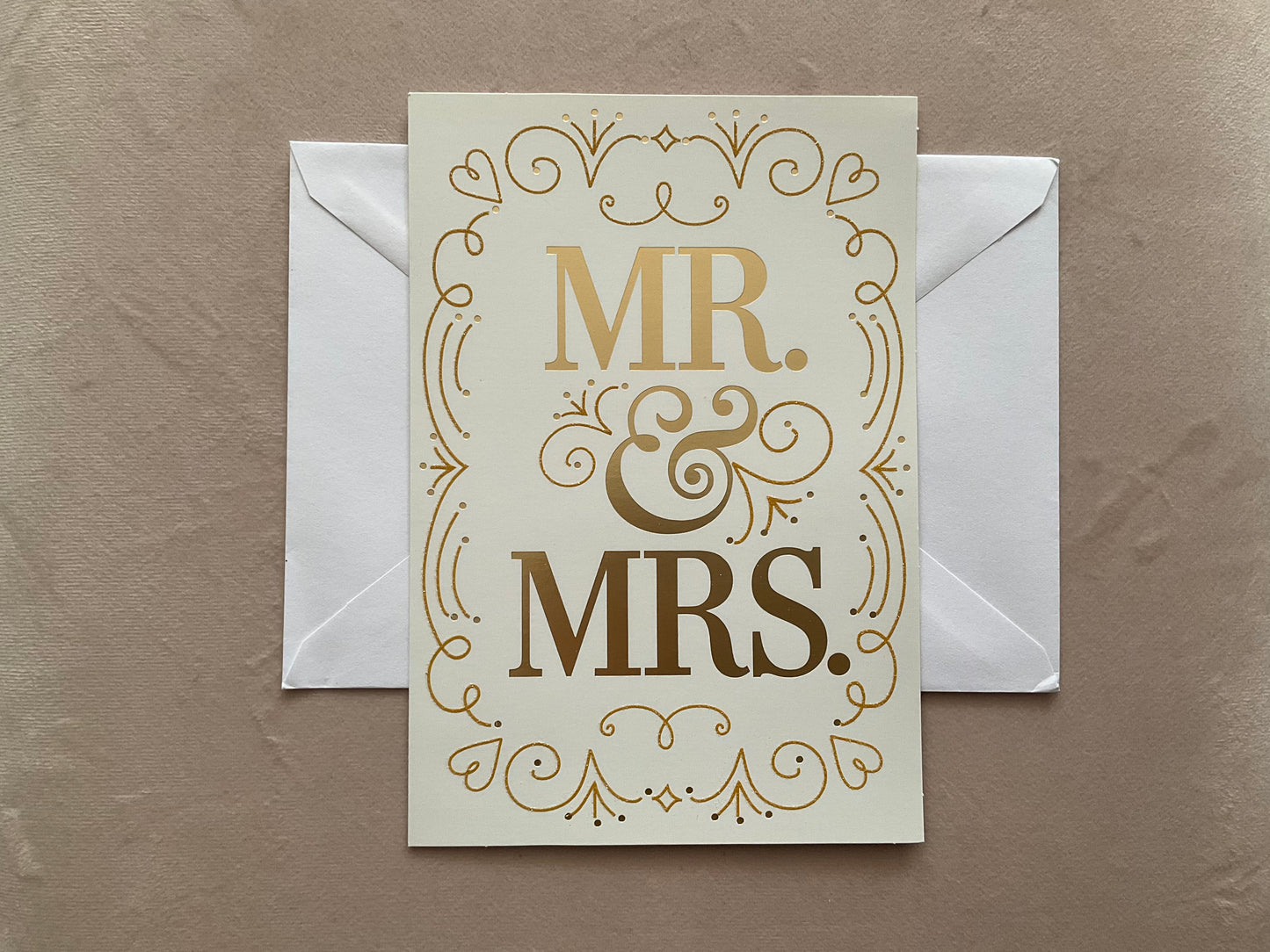 Tarjeta “MR & MRS”