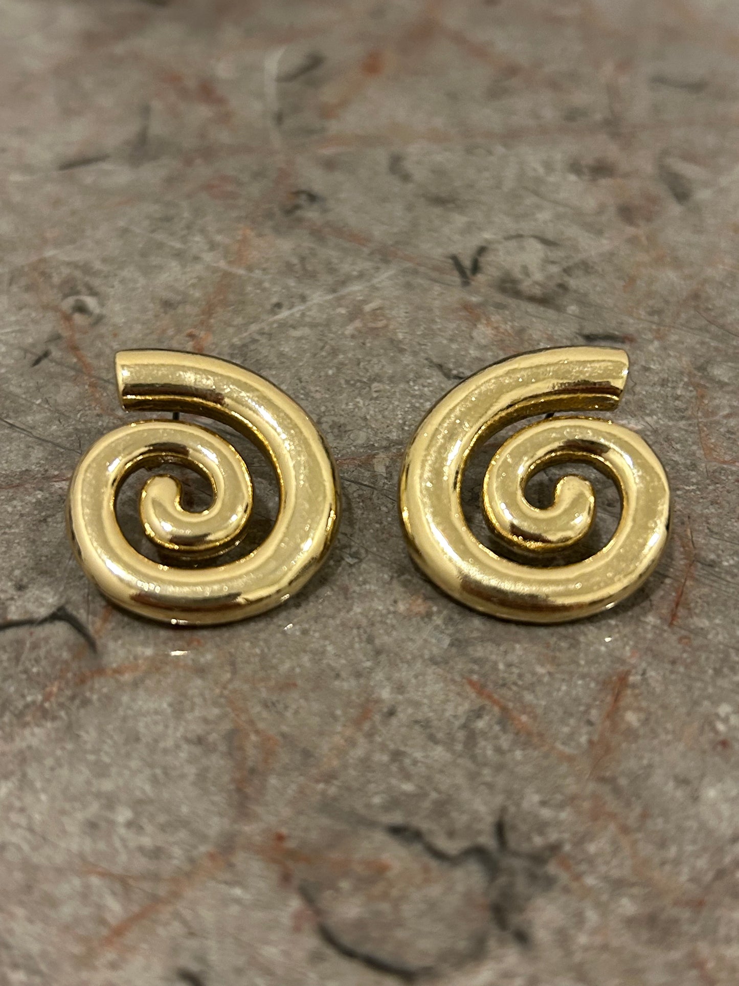 Aretes Caracol Dorado