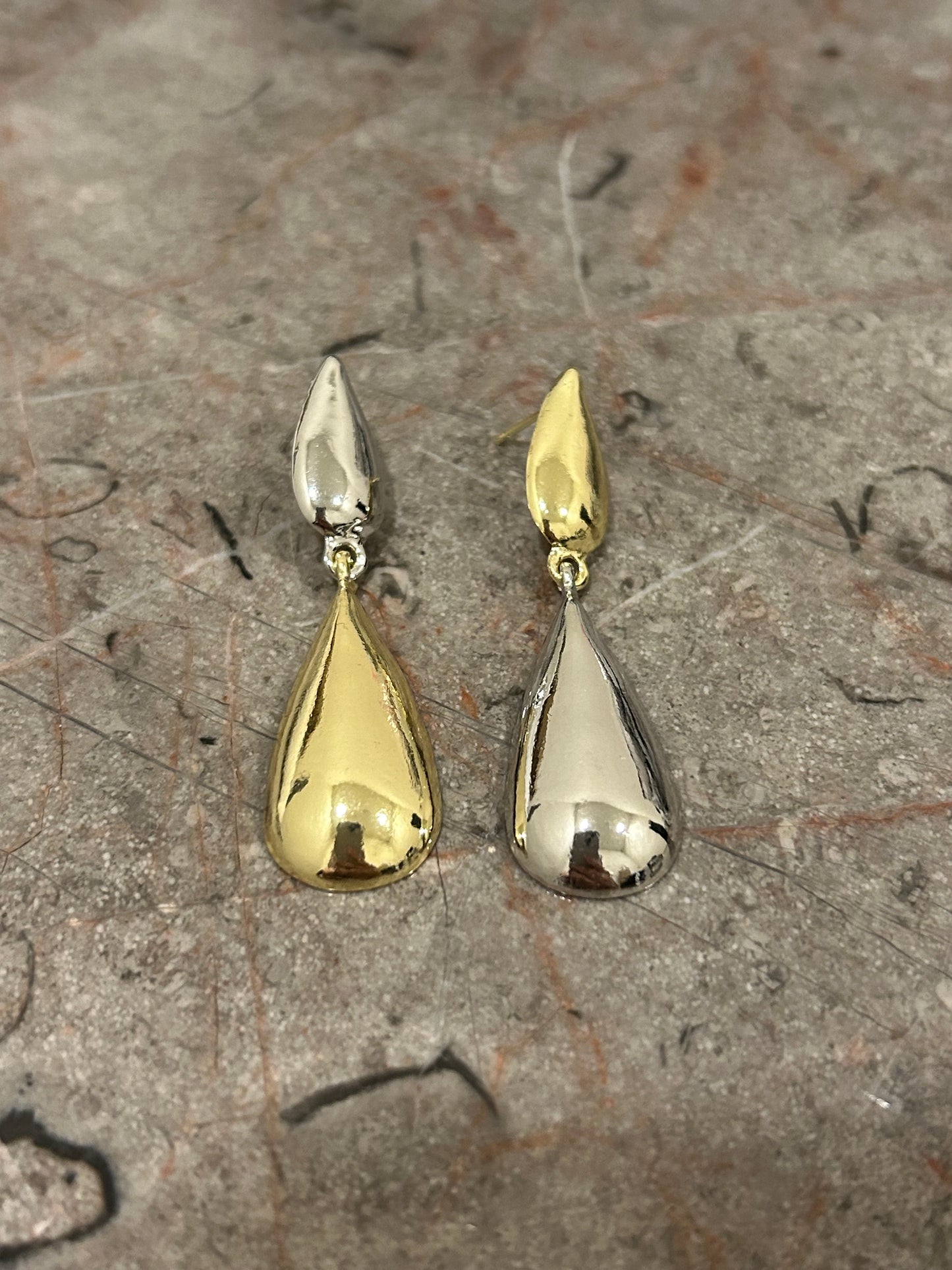 Aretes Gota Plateada y Dorada