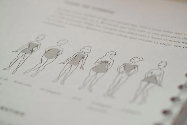 The Bridal Book de Bride Thru, planificador de bodas con checklists, calendario y guías para organizar tu gran día.