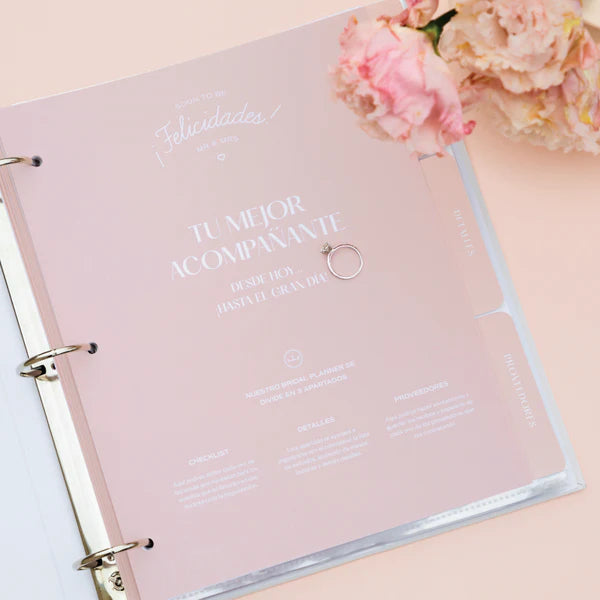 Bridal planner organizador de boda con caja rígida y secciones para planificación.