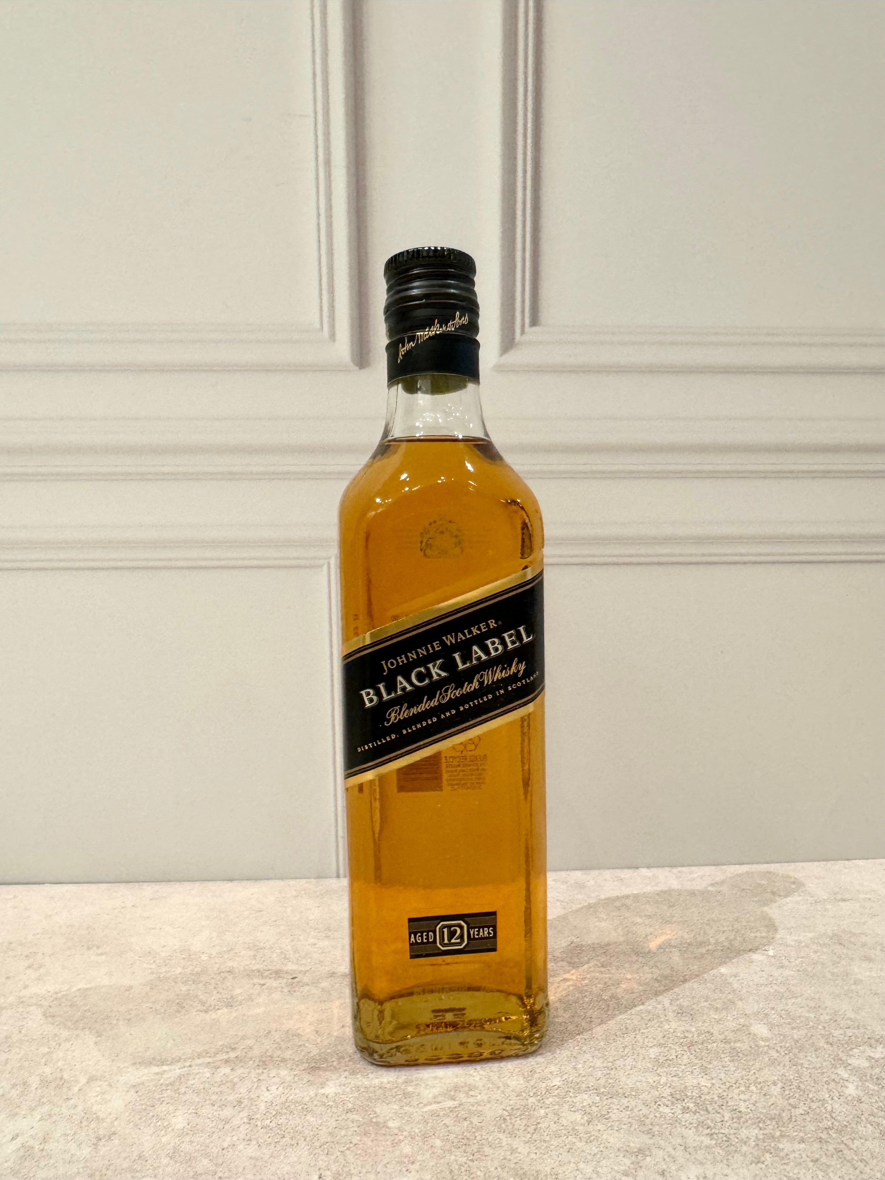Botella Mini Whiskey Black Label 200ml