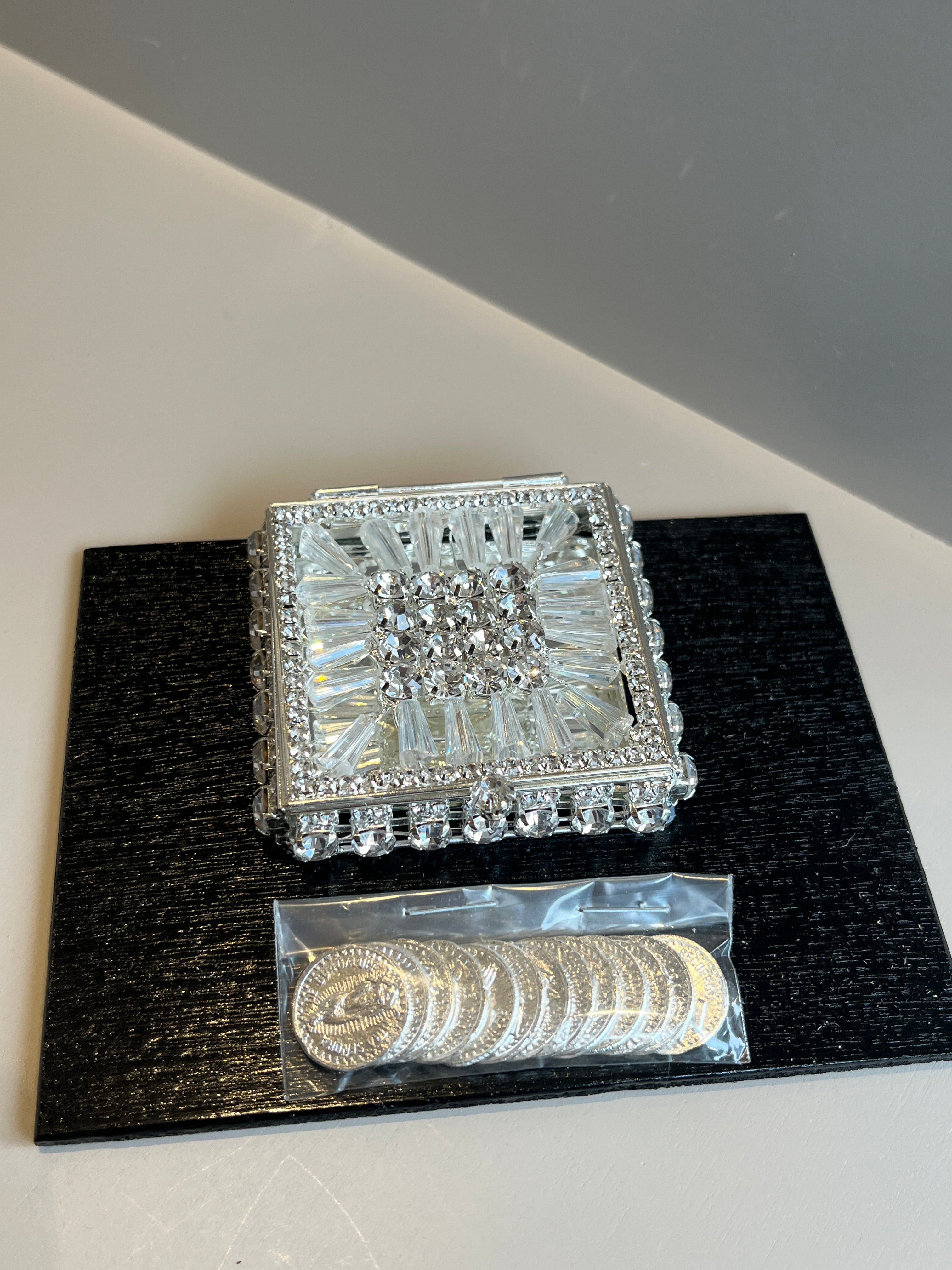 Cofre Cuadrado Cristales Redondos