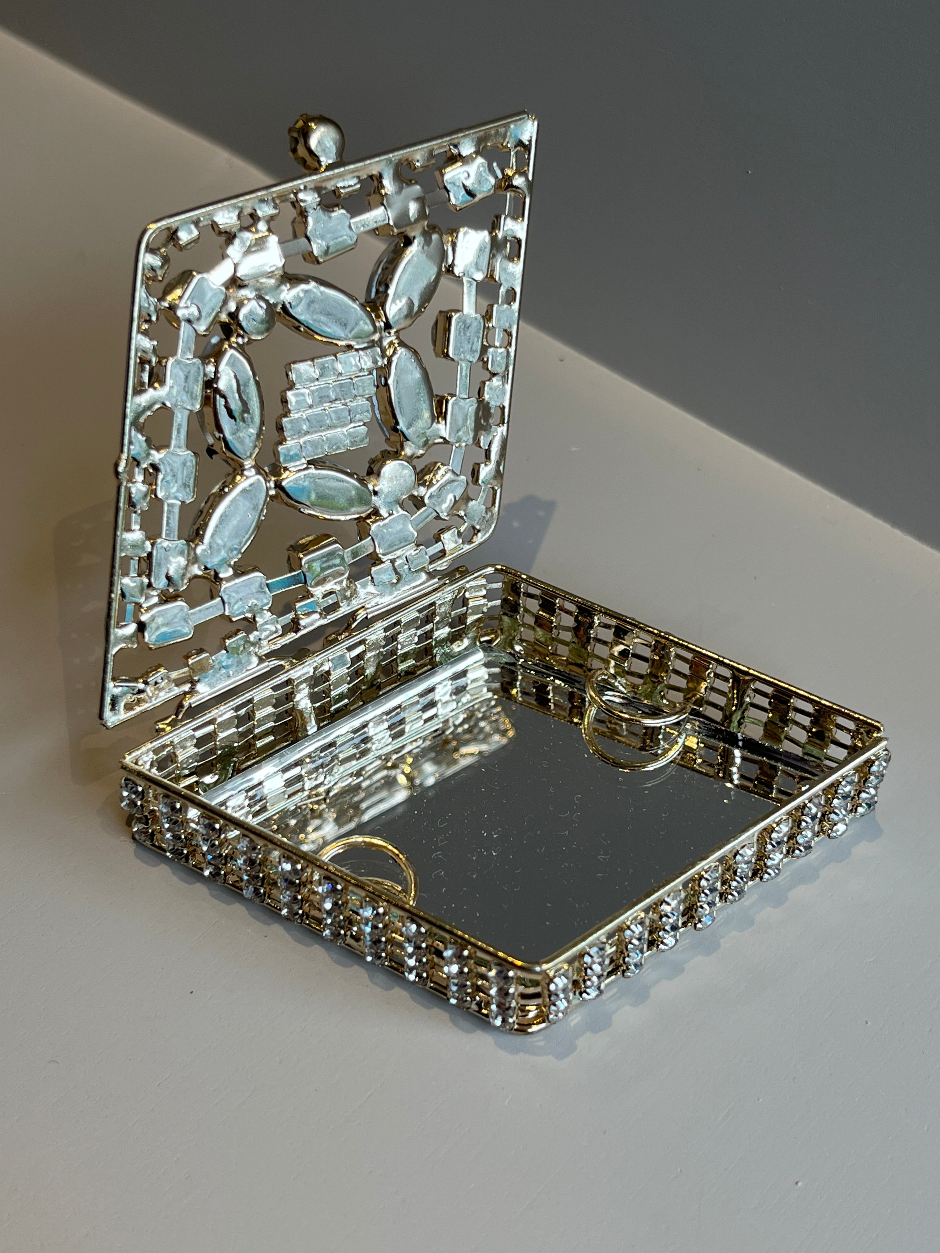 Cofre Rombo con Arras