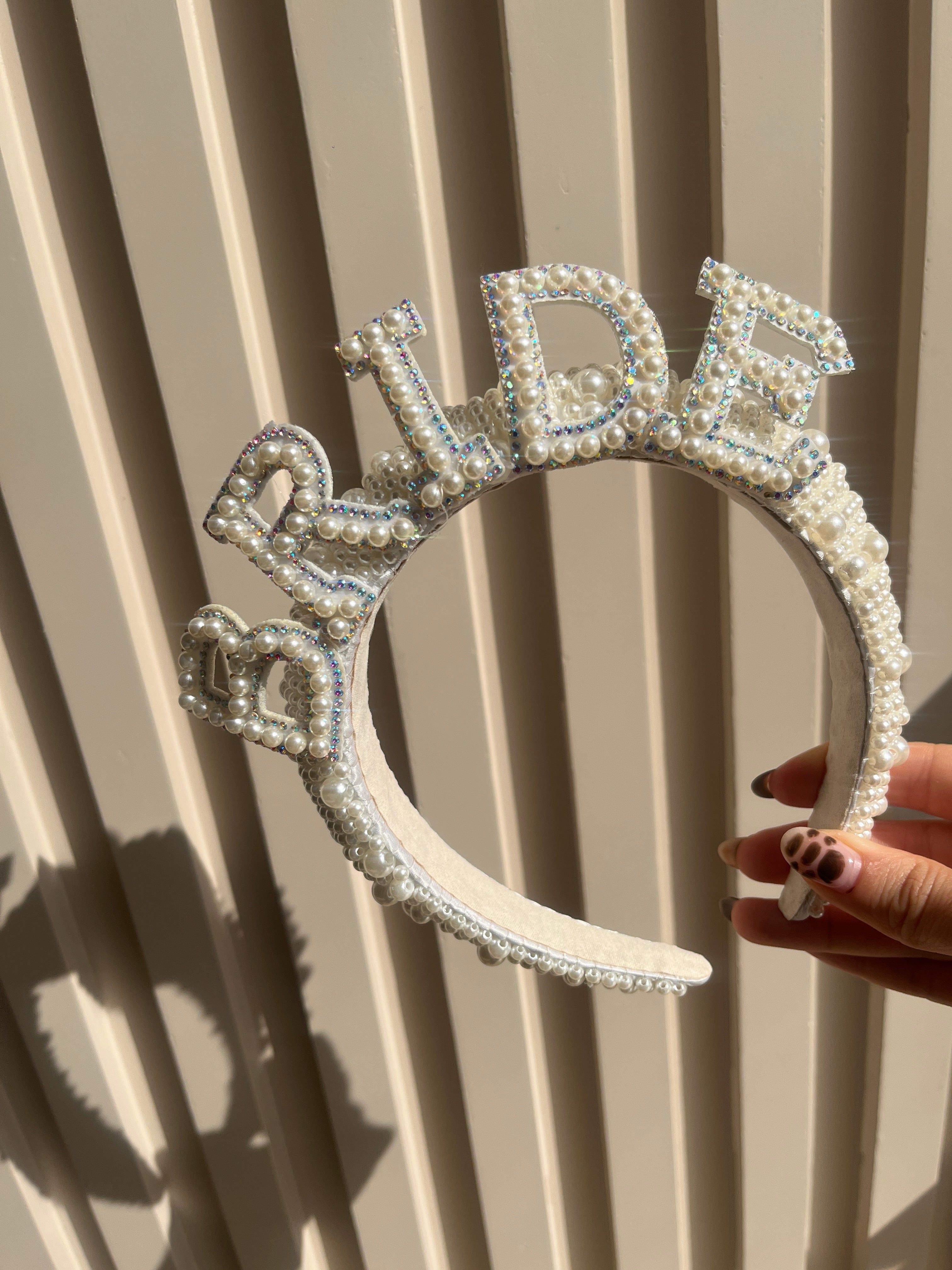 Diadema Bride con perlas