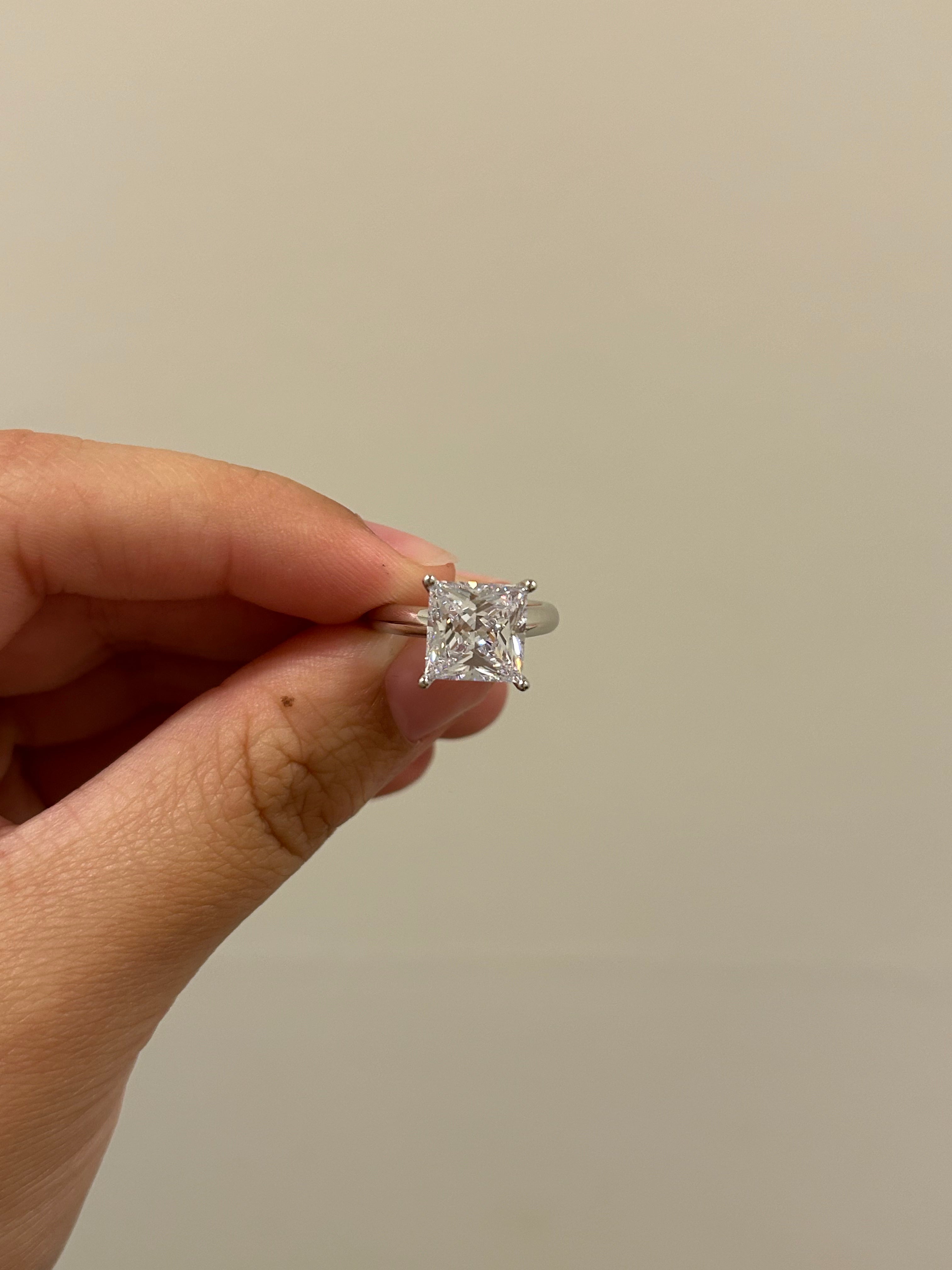 Anillo Compromiso "Corte Princesa" 3.5ct