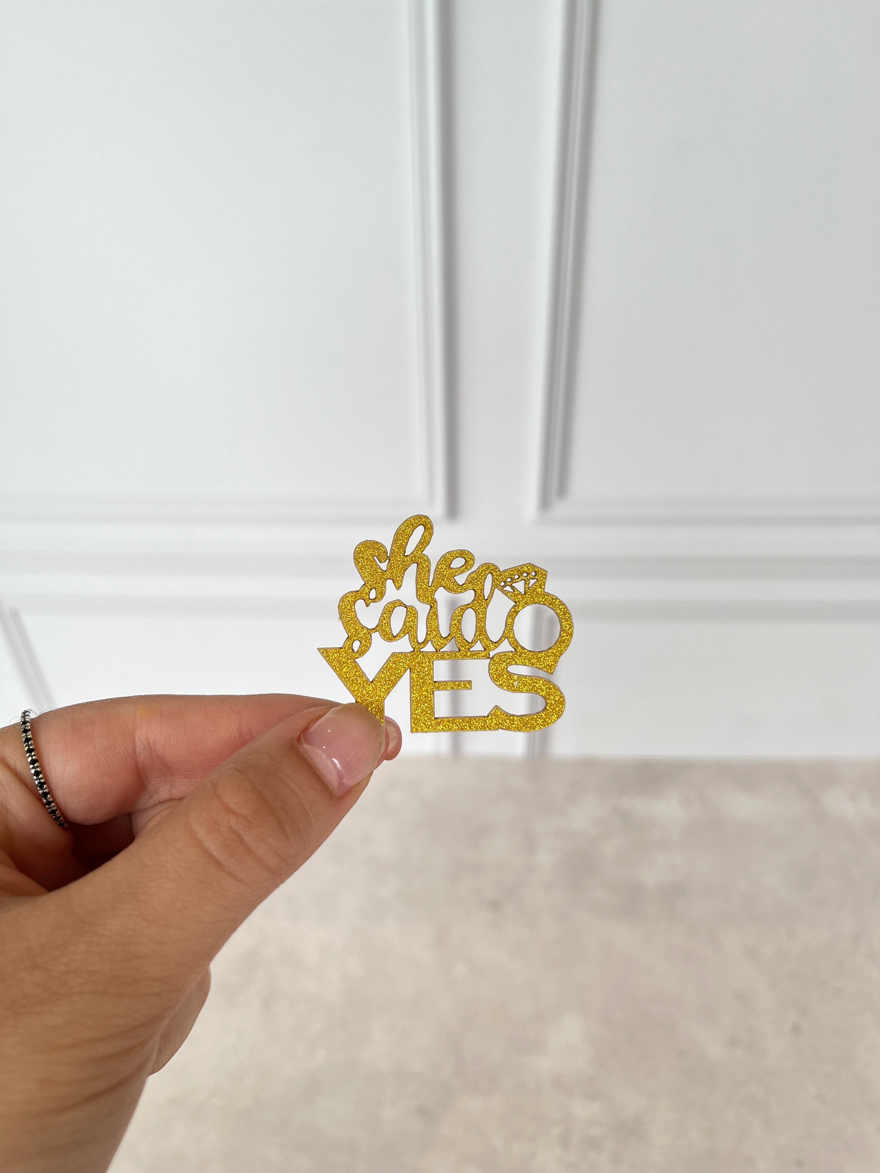 Confetti “She said yes”