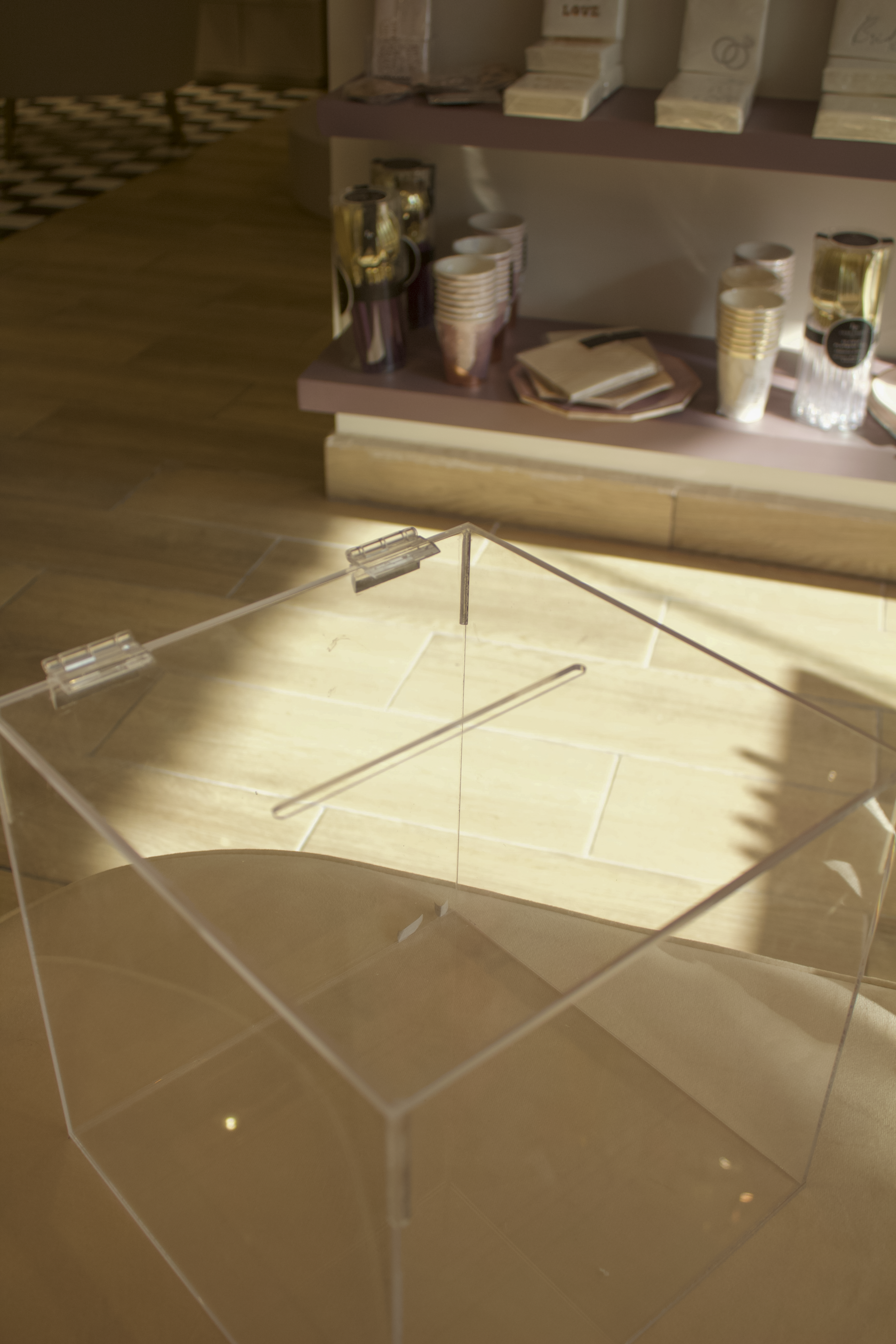 Caja de Acrílico para Sobres