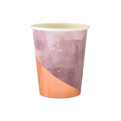 Vaso de papel color morado con rosa metálico, 8 piezas. 