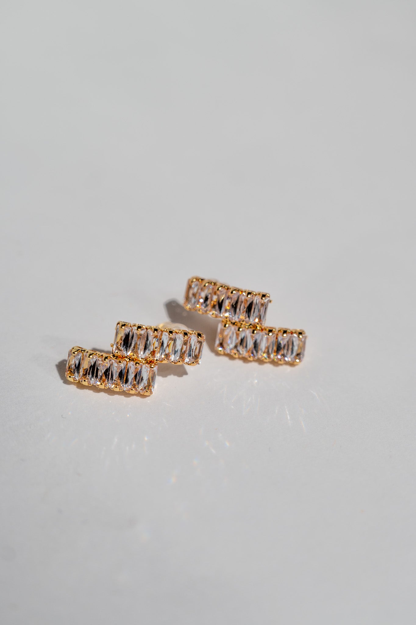 Arete Dorado con Plateado Doble