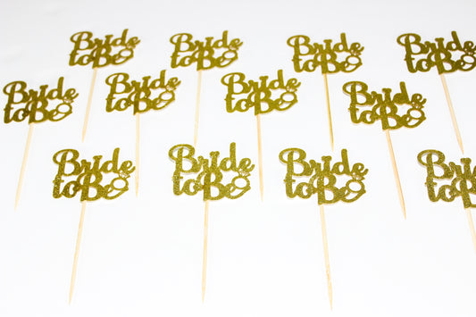 Toppers para quequitos con texto "Bride to be" en color dorado