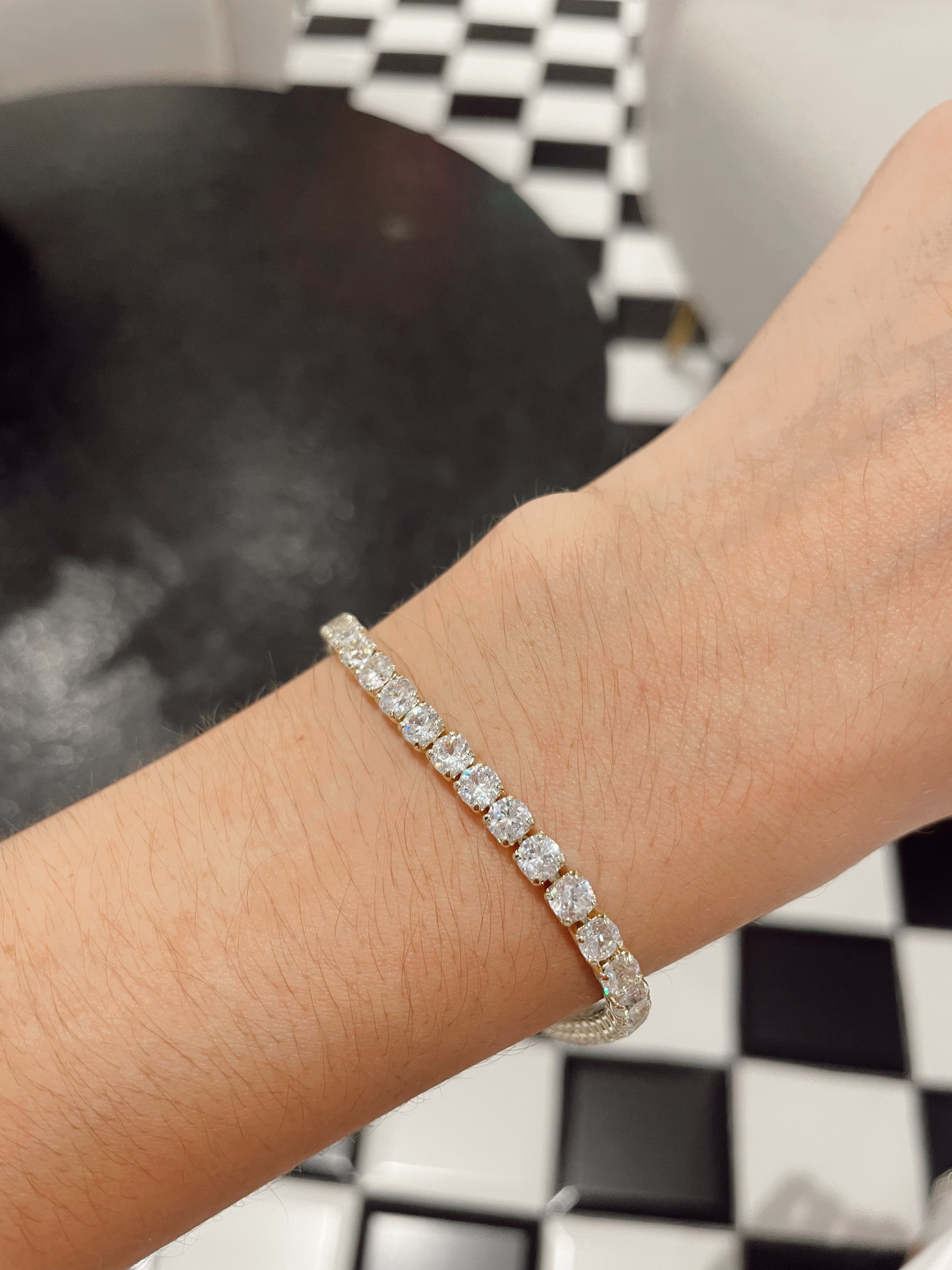 Pulsera de brillantes dorada