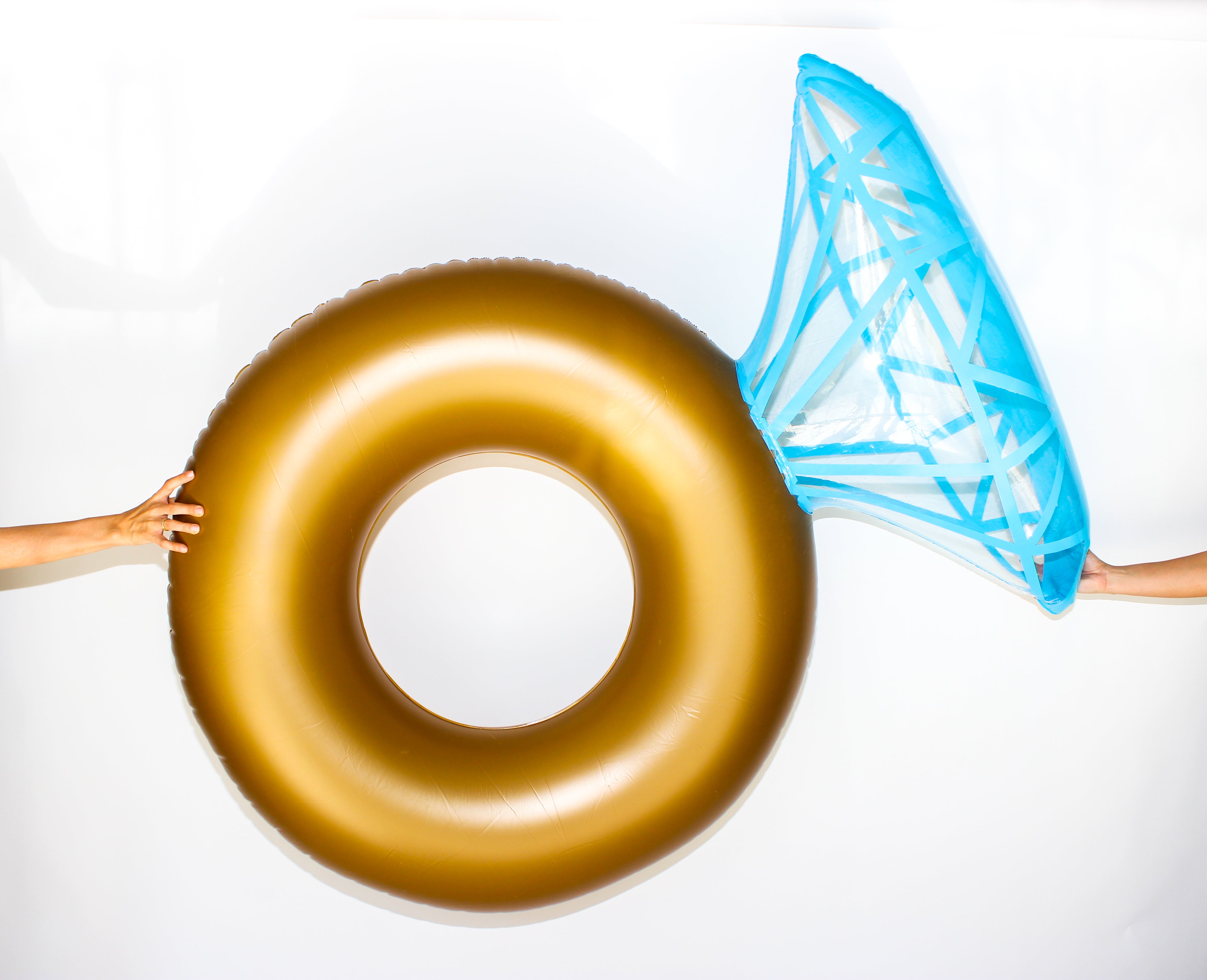 Anillo Inflable Alberca Inflable gigante de anillo para alberca | Bride Thru